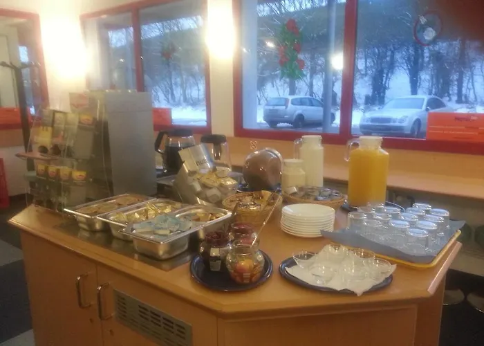 モーテル 24h Koeln 2*